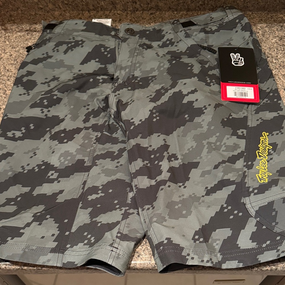 Troy Lee Designs Skyline Digi Camo Spruce Shorts
